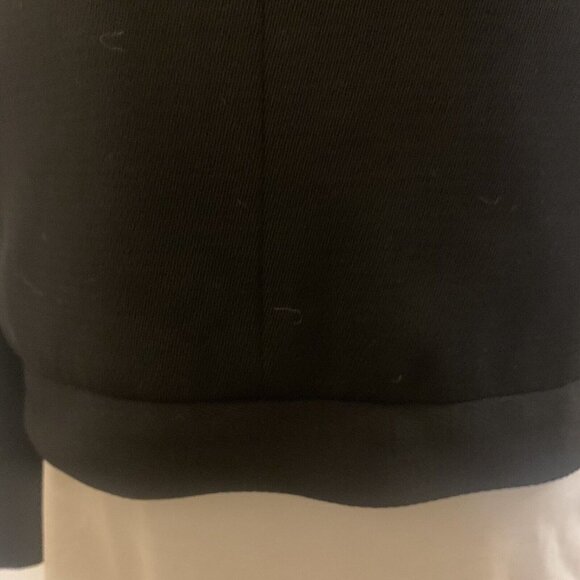 Larry Levine. Size 8. Lined Long Sleeve Button Up Jacket. Knit. AL - Picture 6 of 7